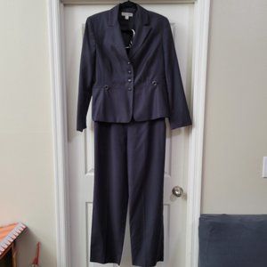 DressBarn 2pc lined suit - jacket and pants size 12 - grey subtle stripe